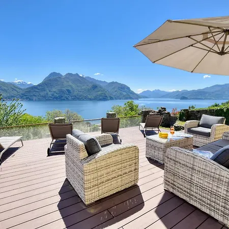 Pezzo 3-bedroom Lakeview With Shared Garden And Terrace Apartment